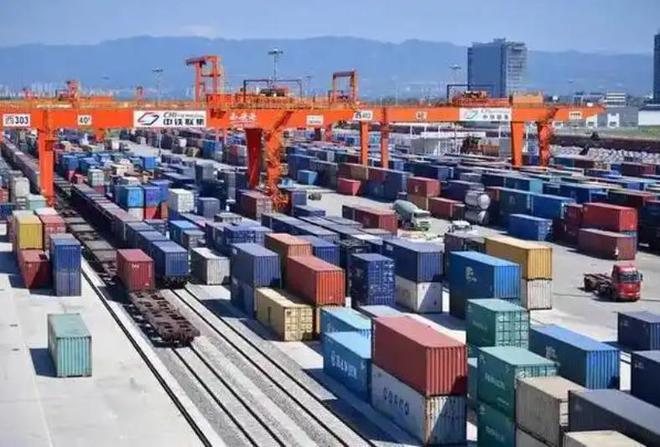 俄罗斯对中欧班列动手导致大量中国商品积压！释放了什么信号？(图8)