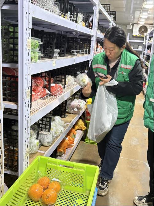 九游体育：巨头环伺之下叮咚买菜是如何活下来的？(图3)