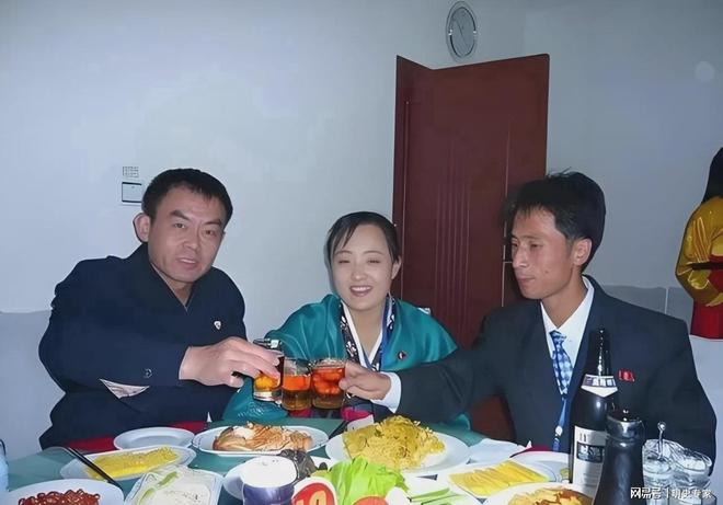 作为我们邻居普通朝鲜人一天三顿都吃啥：玉米饭、泡菜、大酱汤(图6)